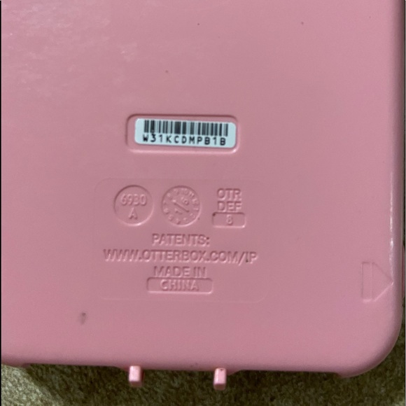 Otterbox Defender Cases for iPhone 7 - Picture 3 of 6